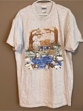 Vtg 90s Basic Editions Bears & Kittens Fishing Graphic Cottage TShirt Unisex XL